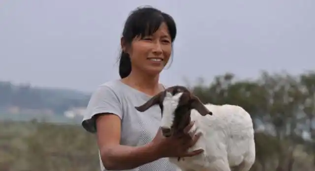 受教育权是女性基本权利不可或缺的部分,通过教育可以改善农村妇女