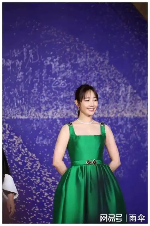 有着王珞丹的颜值,还有李小璐的好身材,白百何太可惜了