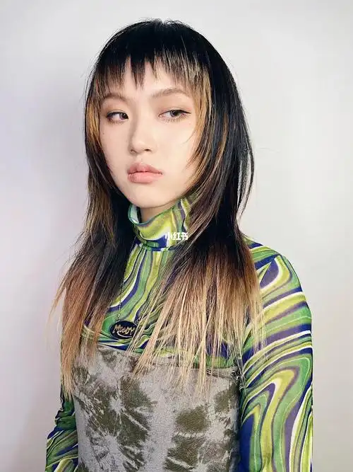 酷女生_染发_发型_烫发_长发_酷女孩_时尚_发型