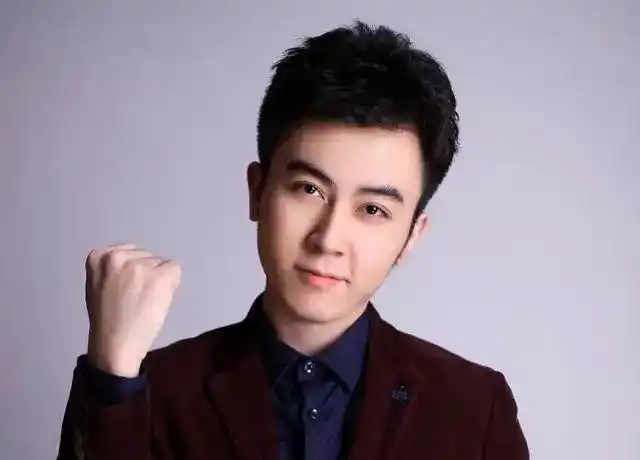 我们都知道在虎牙的星盛典中,虎牙的老板在开场白说过虎牙永不欠薪这