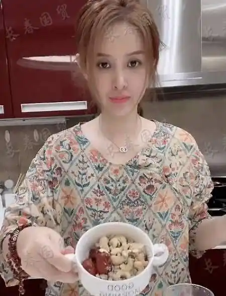 汪峰前妻康作如近照曝光 40岁仍保养得宜