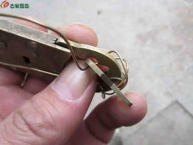 四川公安拇指铐