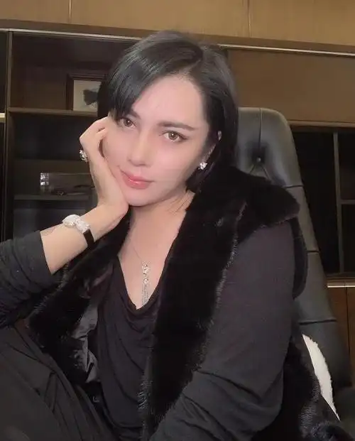 原创假燕窝事件另一个主角时大漂亮不仅是辛巴的徒弟而且是个爷们