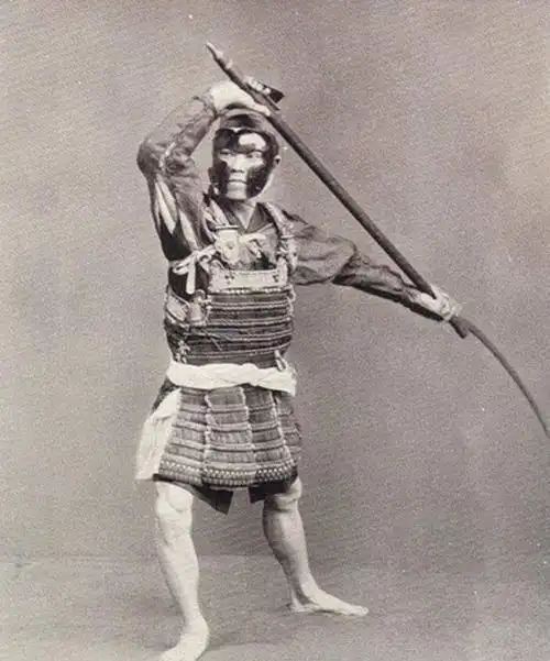 日本人的必胜头巾到底有什么意义,是不是很眼熟呢_武士