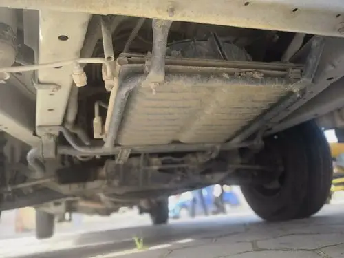 《龙通汽车维修团队华晨金杯海狮款9坐大面包车修理》作者 王昌禹