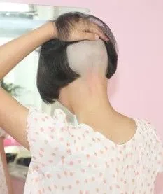 妹子的后空高脚bob剃得有点高-芳飞1263