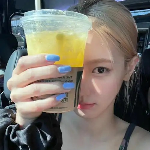 赵美延 头像 /图源见logo 676767侵删