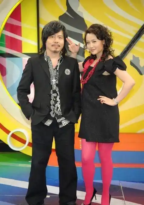 寇乃馨,为何不火了?_常立欣_台湾_演说