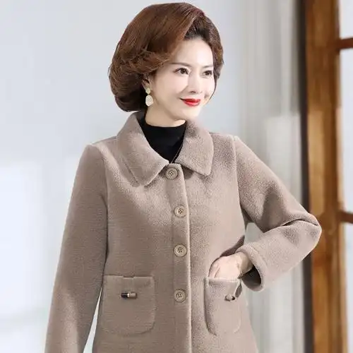 中年冬装外套女60岁时尚短款妈妈装气质洋气通勤冬季中老年人衣