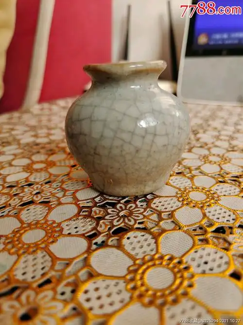 清代哥窑开片石榴尊一个品相好开片漂亮完整