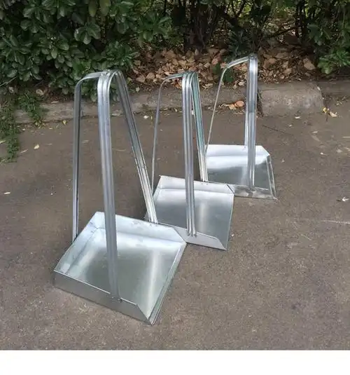 家用清洁铁畚箕铁簸箕单个铁戳子垃圾铲大号畚斗铁扒斗环卫专用 矮把