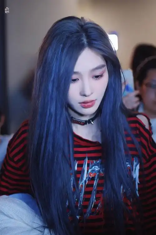 王奕超话240107下班辛苦啦@snh48-王奕#浩瀚宇宙王