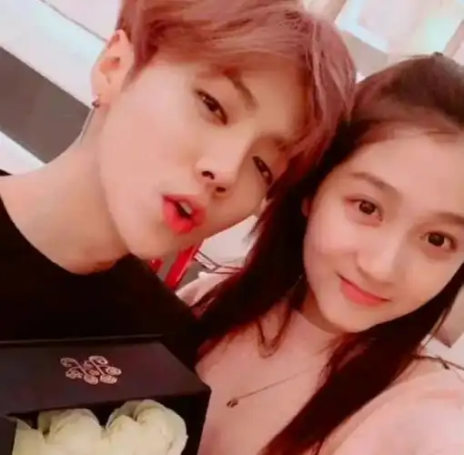 关晓彤和鹿晗的新瓜,震惊了娱乐圈,网友:很难结婚了吧