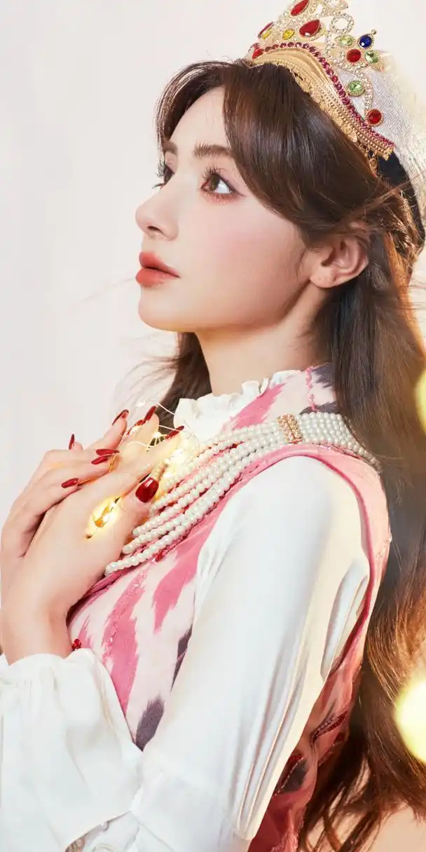 麦迪娜民族风甜美头像写真壁纸图集