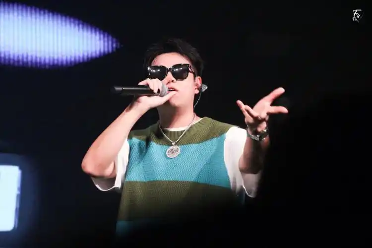 追过两场巡演的人很有发言权周密就是大帅哥@cj周密#大帅哥  #周密