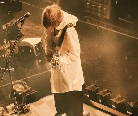 日本eve歌手:新崛起的爆炸新星,引领潮流还是昙花一现?