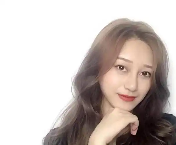 烫一款这样好看的发型,你就变女神喽!长发烫卷度越大越显成熟,适合