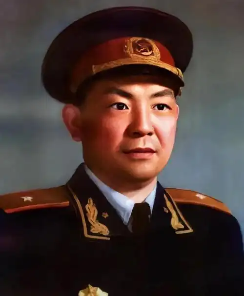 新四军主力第4师师长副师长是上将4位旅长是什么军衔