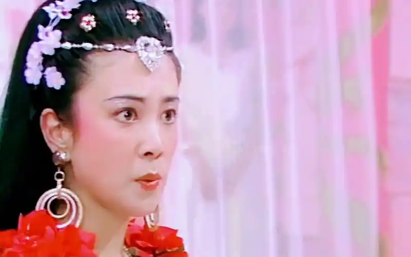 90版《封神榜》傅艺伟20多套服装造型 时尚前卫 放在现在也不过时