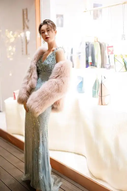 class="ref" data-ctrid="svnwombqby7s">周媛媛,中国内地青年演员