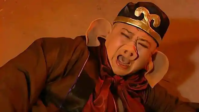 西游记后传:猪八戒一屁股坐塌莲花台,这些年真的没白吃!