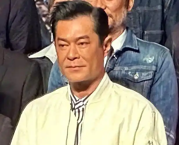 回顾17位香港老牌男神现状满头白发身材变形个个老的认不出