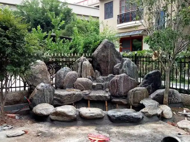 小区泰山石假山小区泰山石价格小区泰山石图片