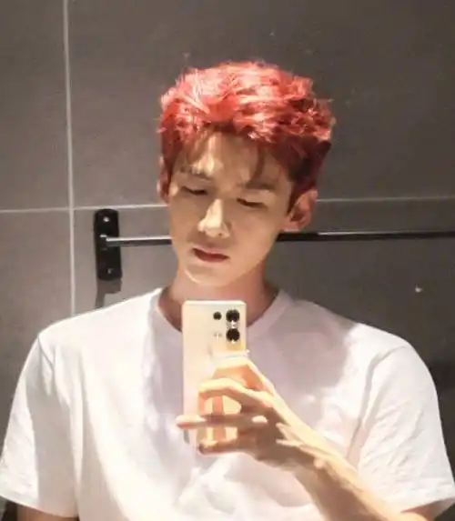 白敬亭红发造型好帅!