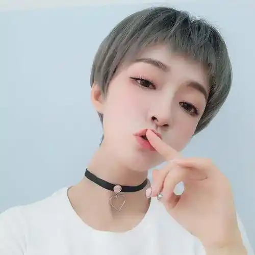 高档cos假发女短发造型帅气个性狗啃刘海网红自然短卷发整顶全头