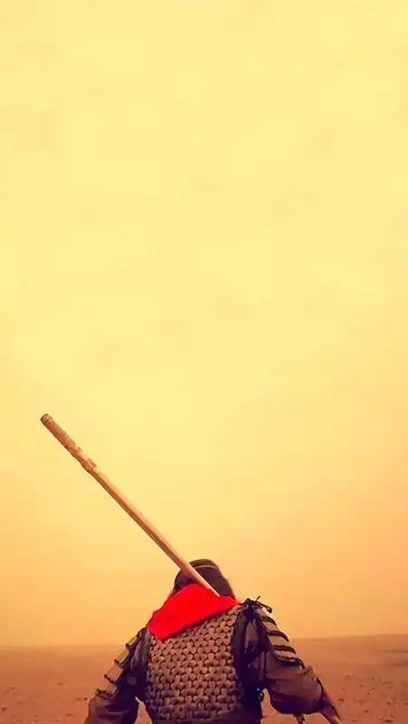 谁有大话西游孙悟空背扛金箍棒背影高清图片