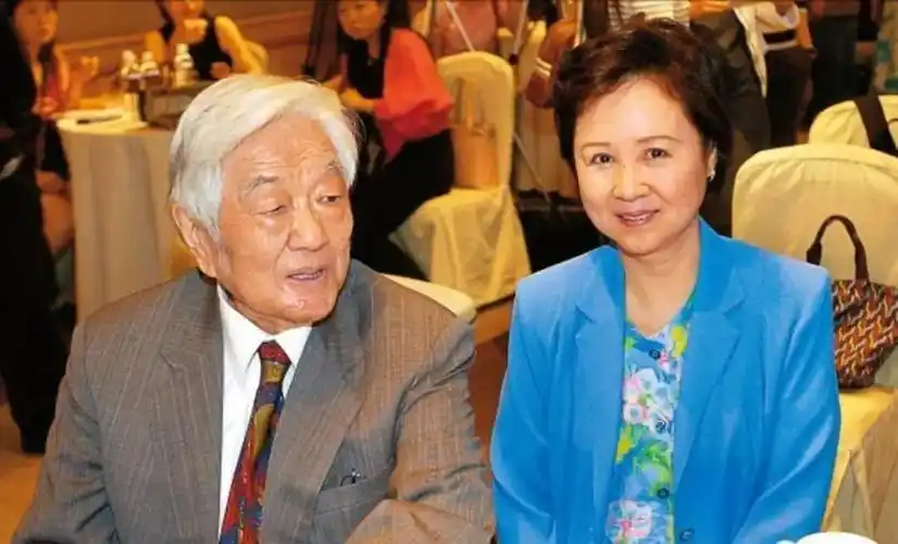 痴情才女刘立立现实版的琼瑶剧女主为爱扑火两女共侍一夫