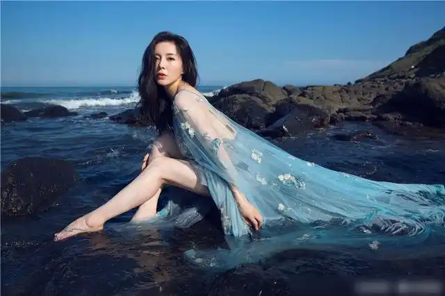 在这几年来刘敏的名气越来越大,之所以那么其原因这归咎到,刘敏瘦演