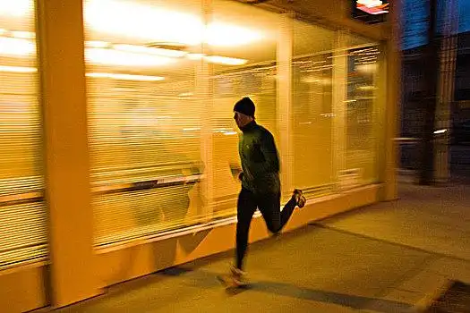 一个,男人,跑,道路,夜晚,里诺,内华达