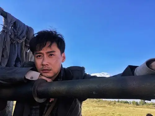 程皓枫《穿甲弹》高强度挑战 三季连拍不惧酷暑寒冬