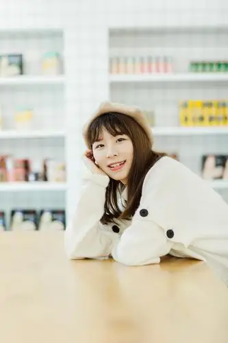 眼睛会笑的女孩