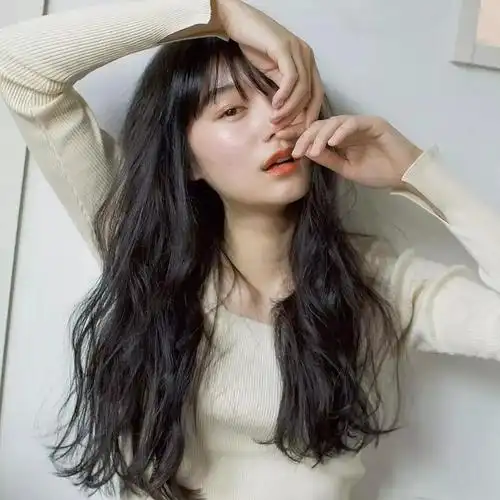 夏日里的微卷发慵懒自然不知不觉就爱上