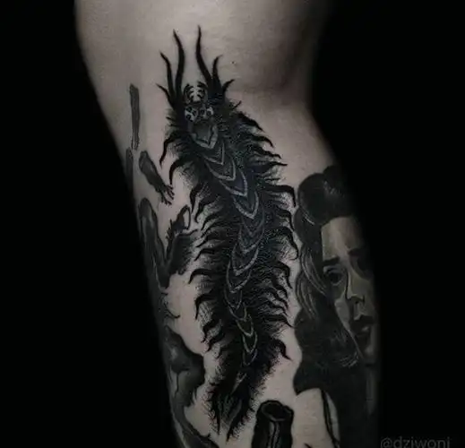 10款漂亮黑色蜈蚣纹身图案