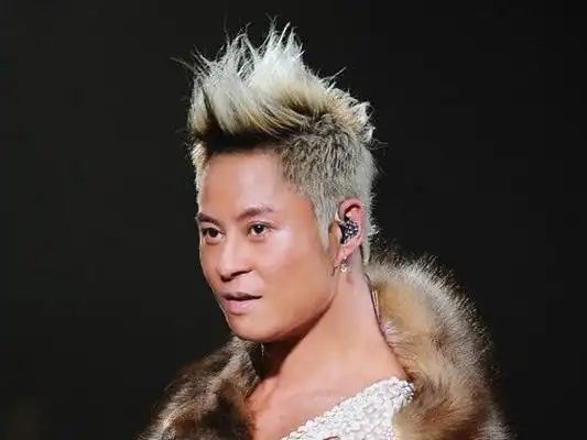 【图】蔡一杰和张耀扬确有恋情? djremus澄清断背绯闻