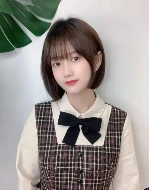 风情万种"初恋短发"._中国_发型_形象