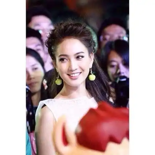 中泰混血高颜值女星 长相亲纯甜美让人耳目一新