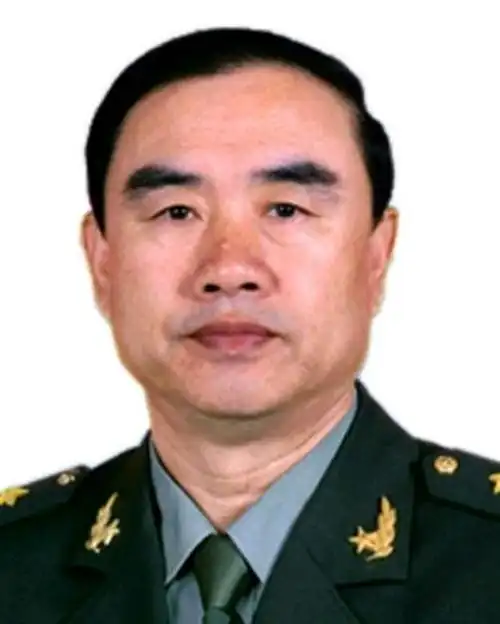 侯继振,2009年任沈阳军区参谋长,其后担任了沈阳军区副司令员,他是