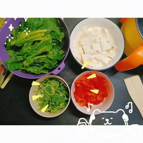 减脂餐宿舍可做菠菜豆腐汤低卡