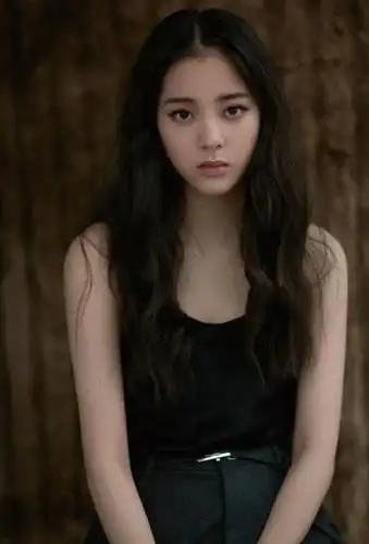 > 欧阳娜娜清新甜美图片(4/9)