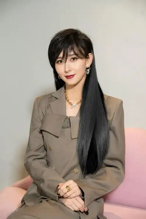 人物摄影/新京报记者 郭延冰胡静出生于上世纪70年代末,人民生活尚未