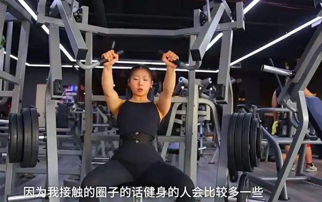 目前,程璐也开始在各大直播平台上直播.