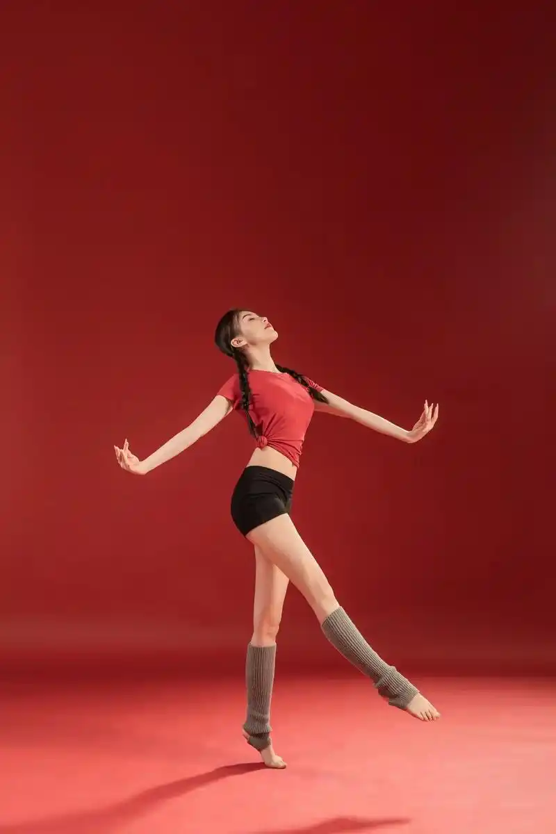 岁月如歌 一路芳华#舞蹈写真 #每一帧都是热爱 - 抖音