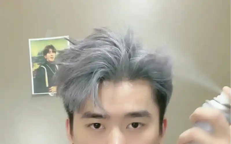 男生奶奶灰发色到底有多帅