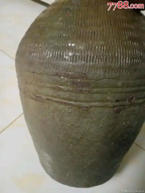 民清时期小口酱釉酒坛子酒罐子