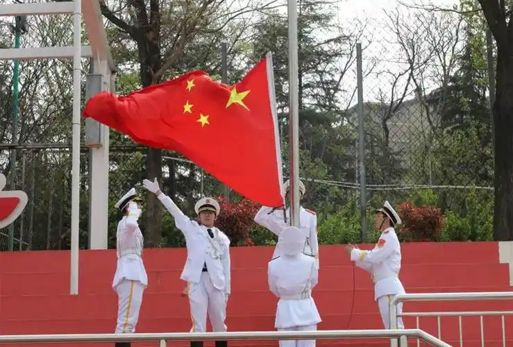 国家安全 青春挺膺——昌乐一中举行第八周升旗仪式 - 山东昌乐一中