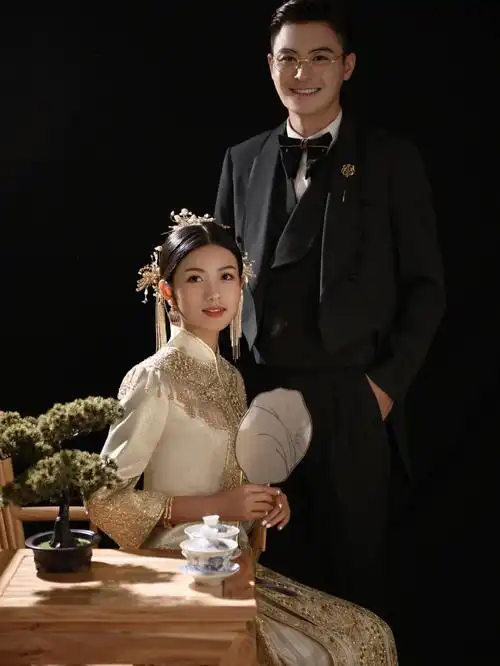 中西结合婚纱照你拍了吗